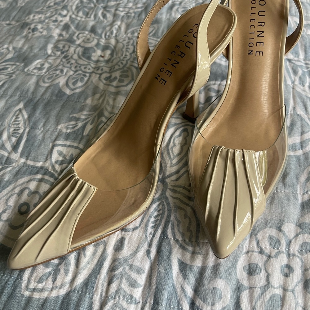 Journee Collection Cream Textured Heels
